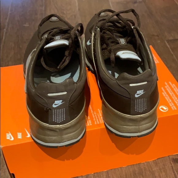 Women’s Nike Zoom size 9.5 - Picture 4 of 5